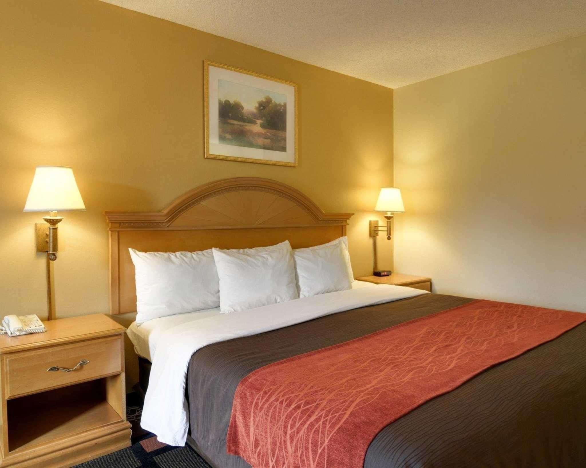 Quality Inn & Suites Malvern Екстериор снимка