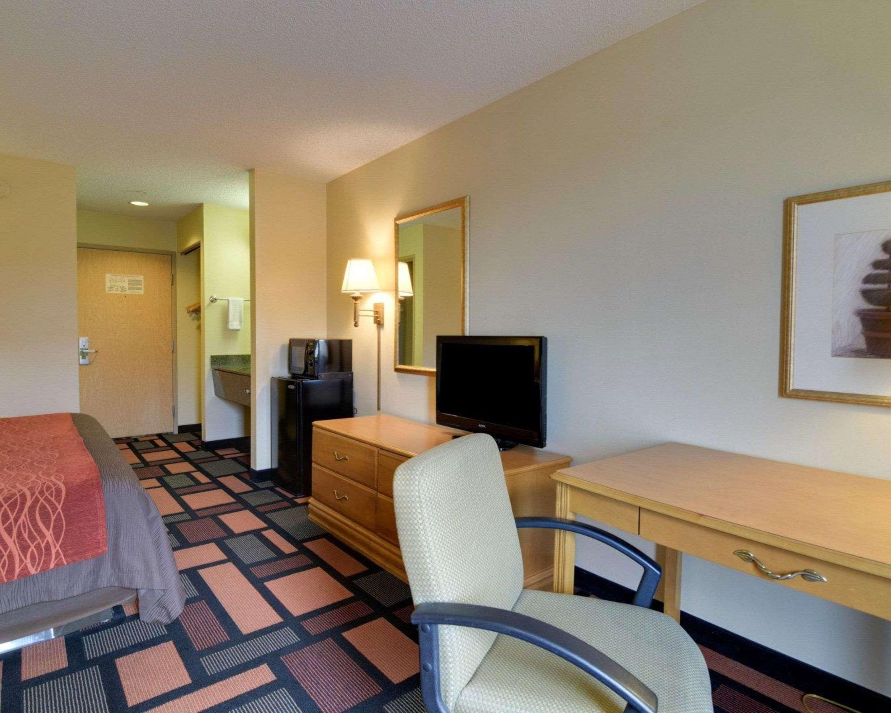 Quality Inn & Suites Malvern Екстериор снимка