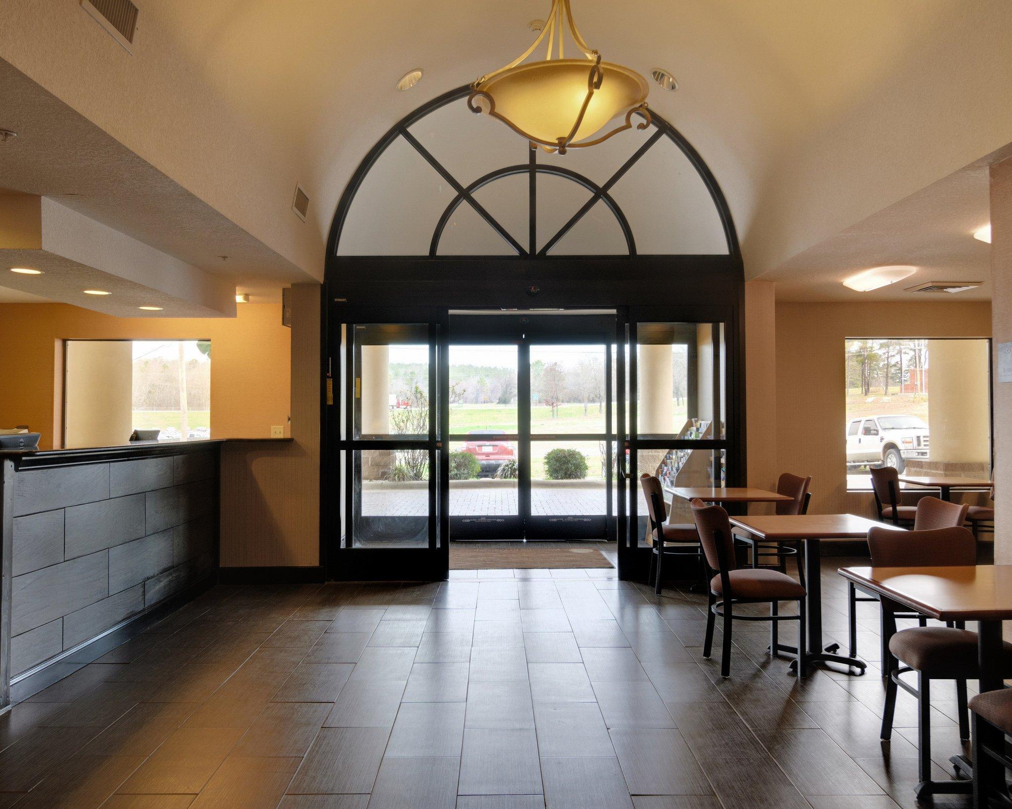 Quality Inn & Suites Malvern Екстериор снимка